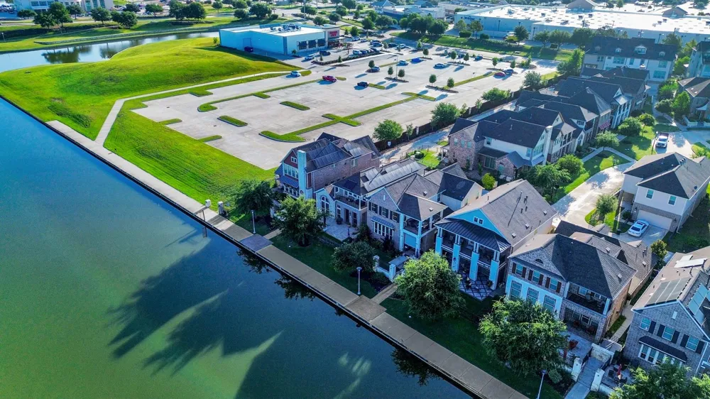 9663 Rockport Hills Drive Cypress, TX 77433