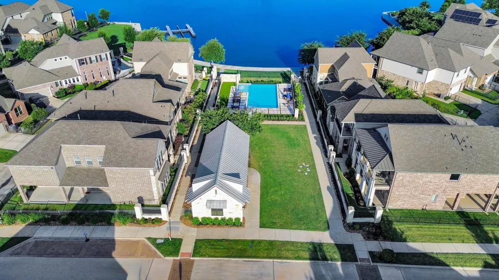 9663 Rockport Hills Drive Cypress, TX 77433