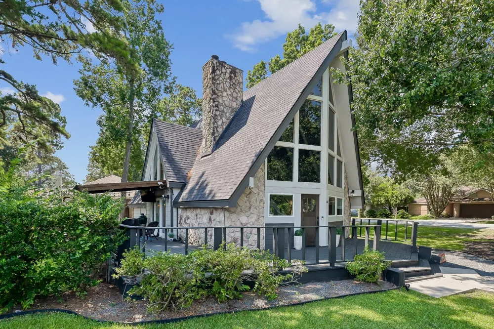446 Fantasy Lane Montgomery, TX 77356