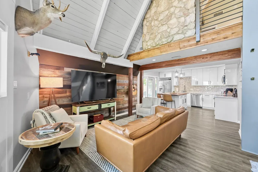 446 Fantasy Lane Montgomery, TX 77356