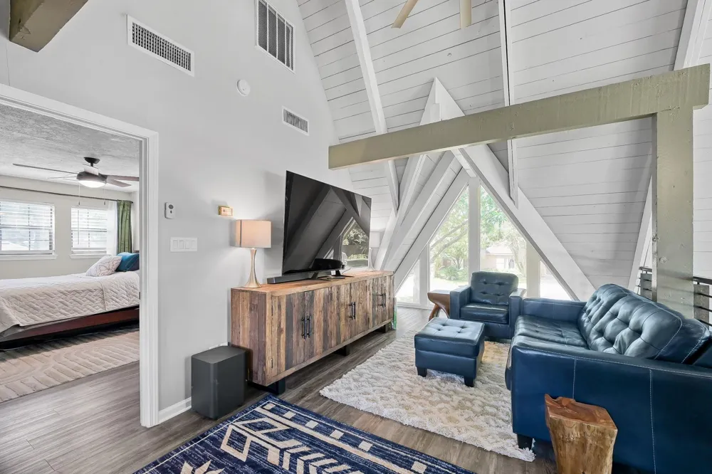 446 Fantasy Lane Montgomery, TX 77356