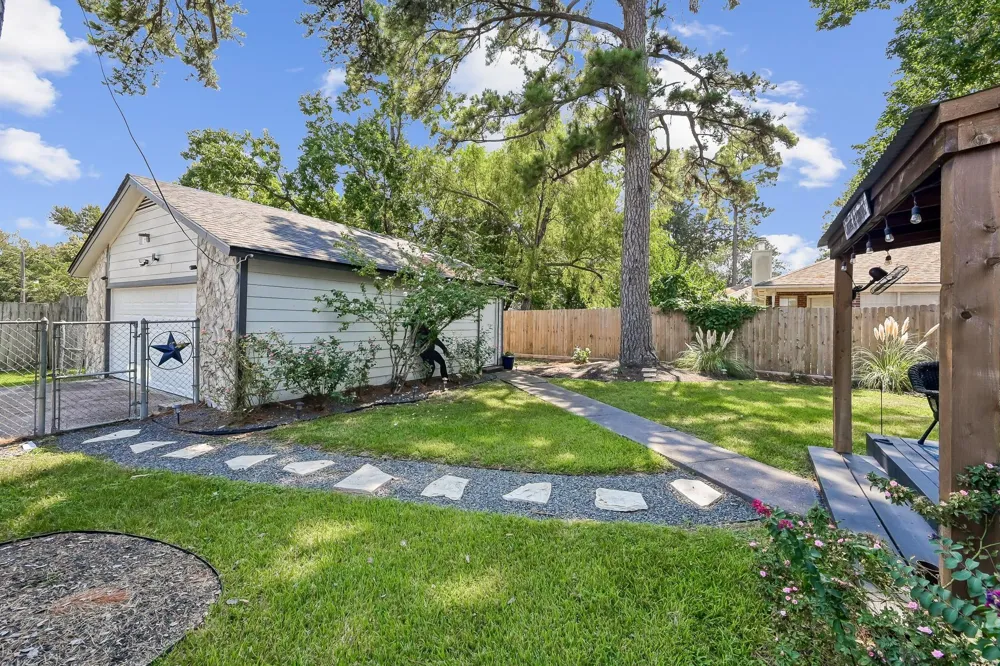 446 Fantasy Lane Montgomery, TX 77356