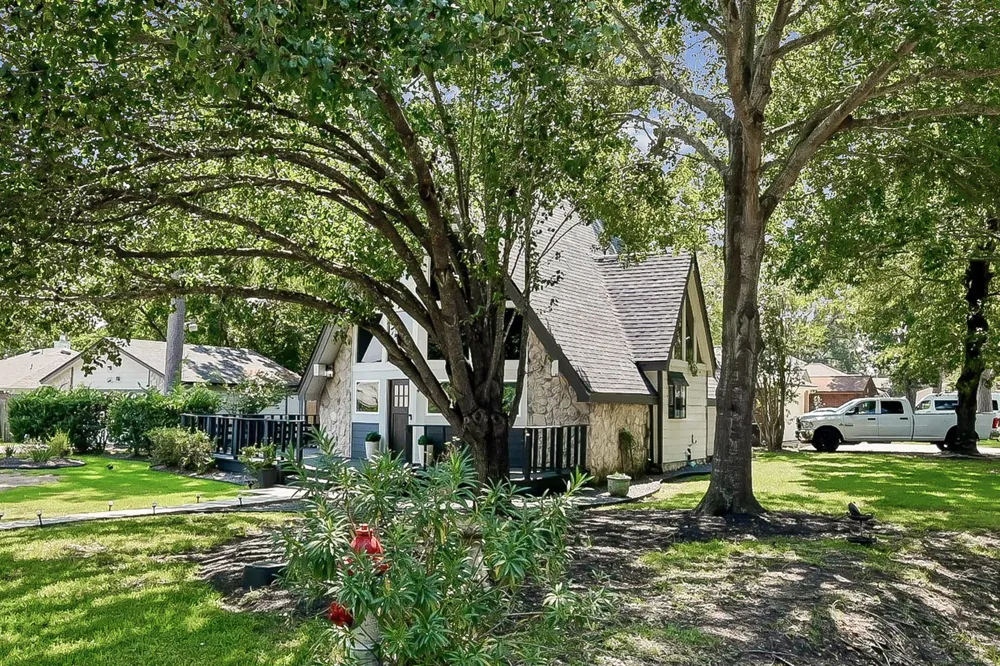 446 Fantasy Lane Montgomery, TX 77356