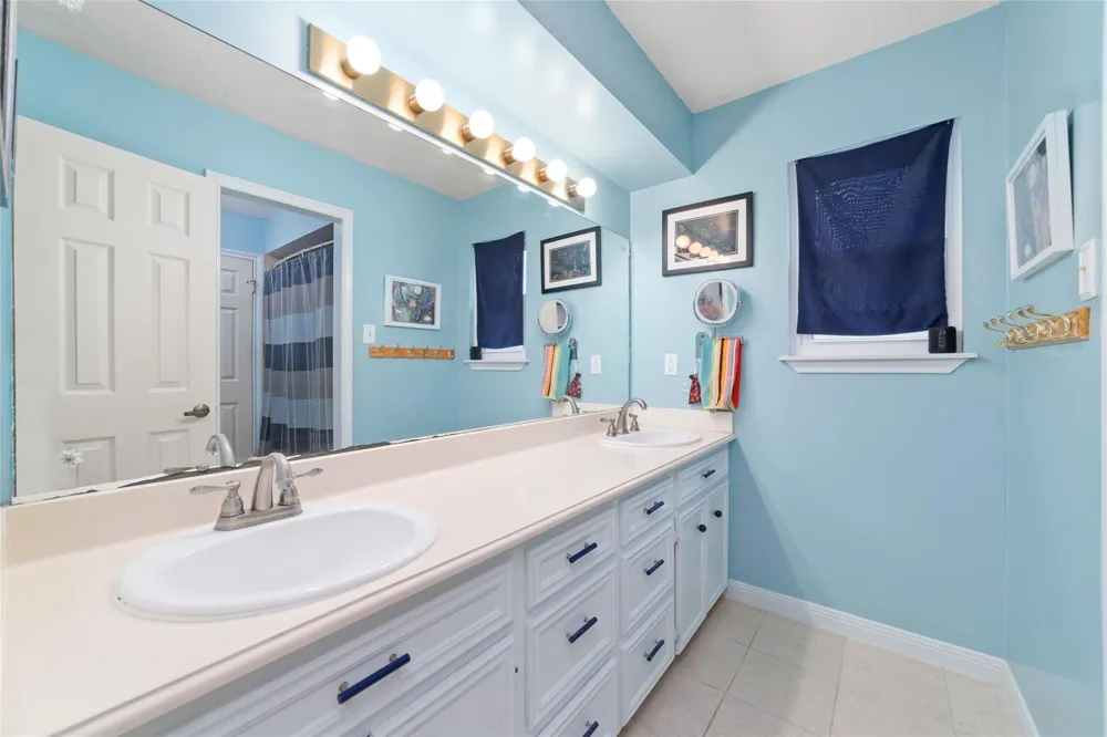 12511 Meadow Lake Drive Houston, TX 77077
