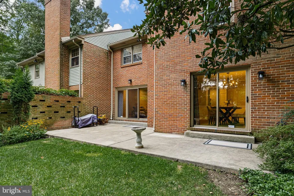 1012 WARWICK LANE Wilmington, DE 19807