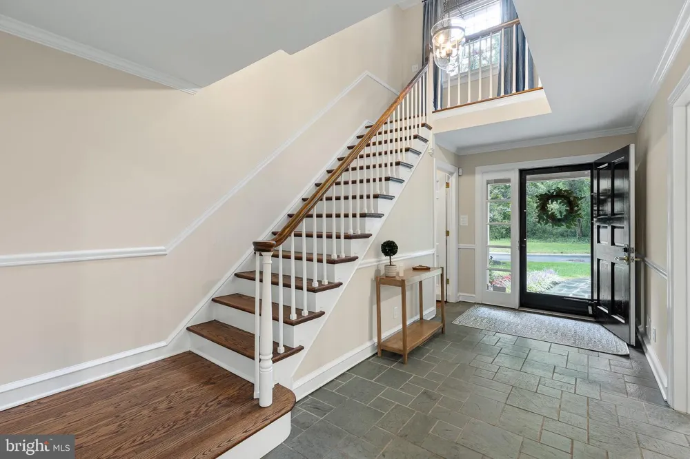 1012 WARWICK LANE Wilmington, DE 19807