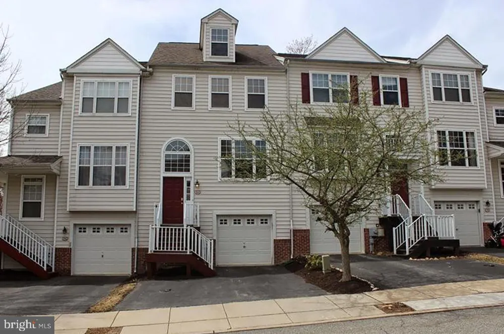 104 VICTORIA COURT Malvern, PA 19355