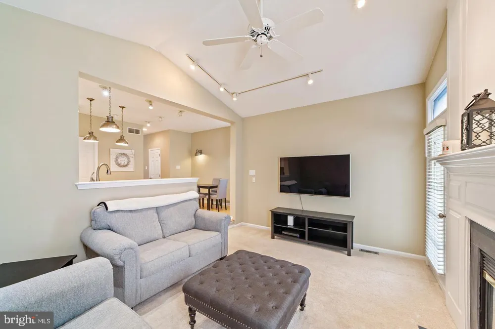 104 VICTORIA COURT Malvern, PA 19355