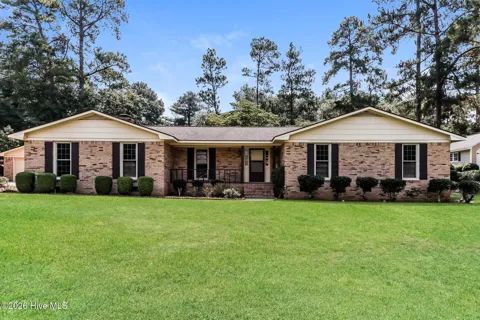 2126 Huron Drive