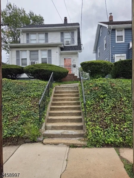 606 E 3Rd Ave