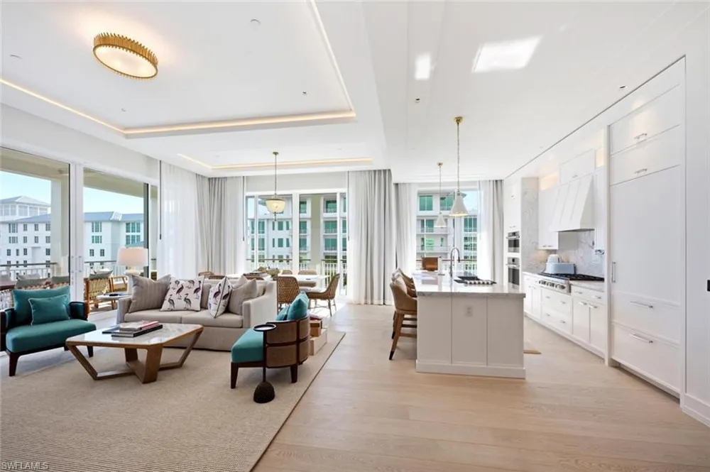 902 Gulf Shore Boulevard #E502 Naples, FL 34102
