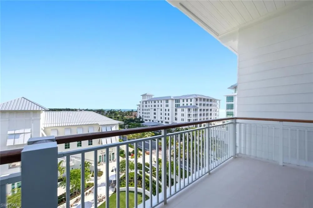 902 Gulf Shore Boulevard #E502 Naples, FL 34102
