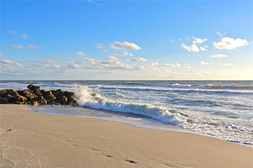 902 Gulf Shore Boulevard #E502 Naples, FL 34102