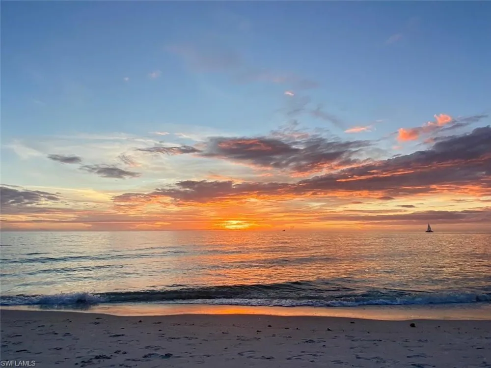 902 Gulf Shore Boulevard #E502 Naples, FL 34102