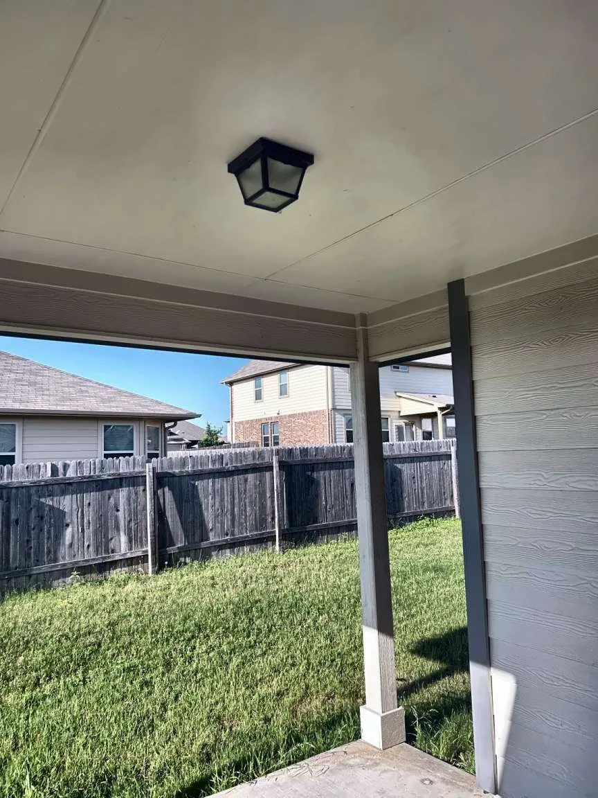 713 Coltrane Drive Pflugerville, TX 78660
