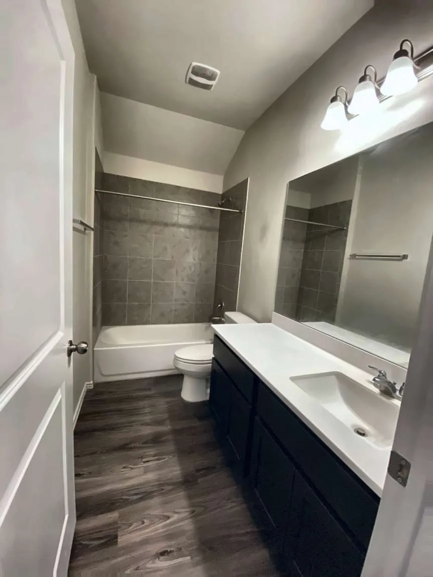 713 Coltrane Drive Pflugerville, TX 78660