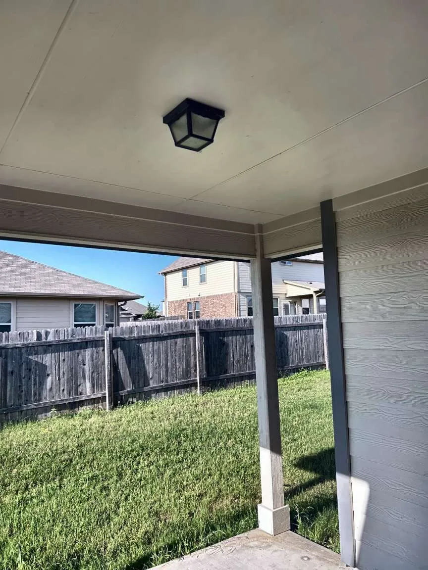 713 Coltrane Drive Pflugerville, TX 78660