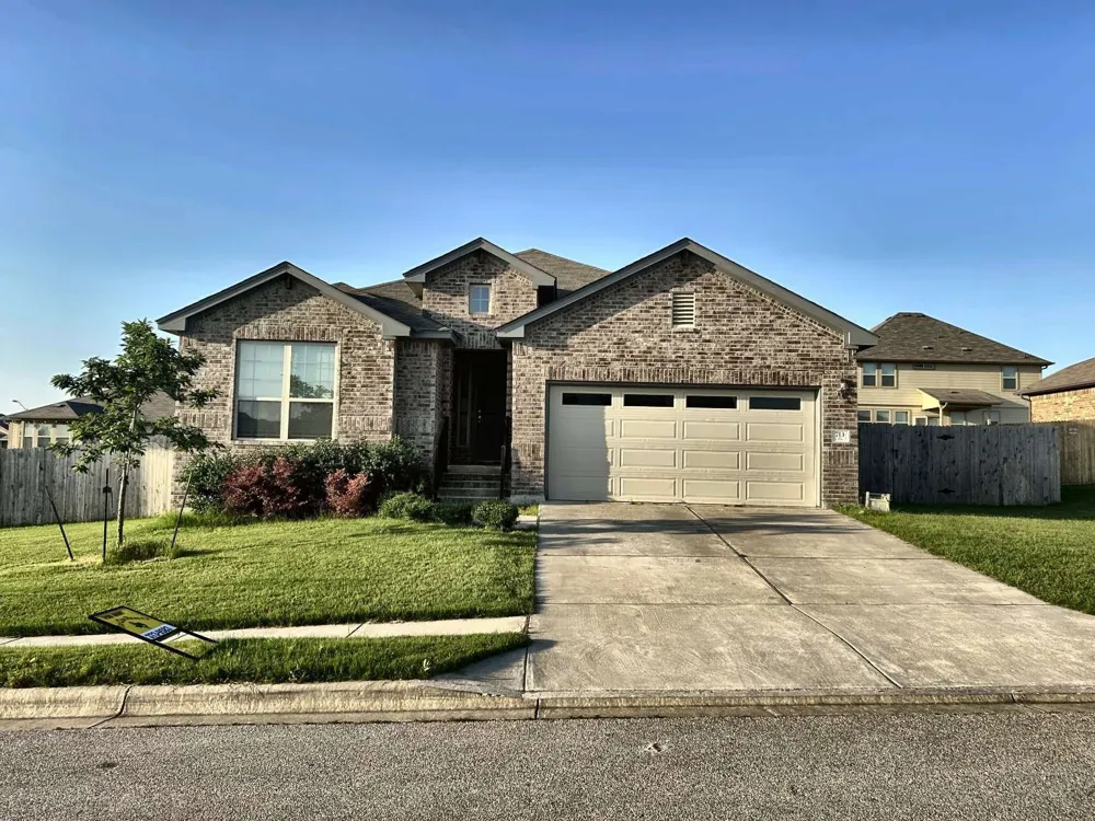 713 Coltrane Drive Pflugerville, TX 78660