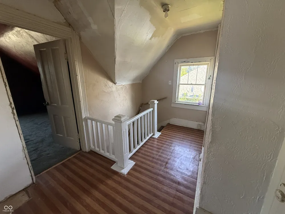 119 10th Street Elwood, IN 46036