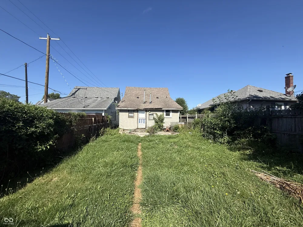 119 10th Street Elwood, IN 46036