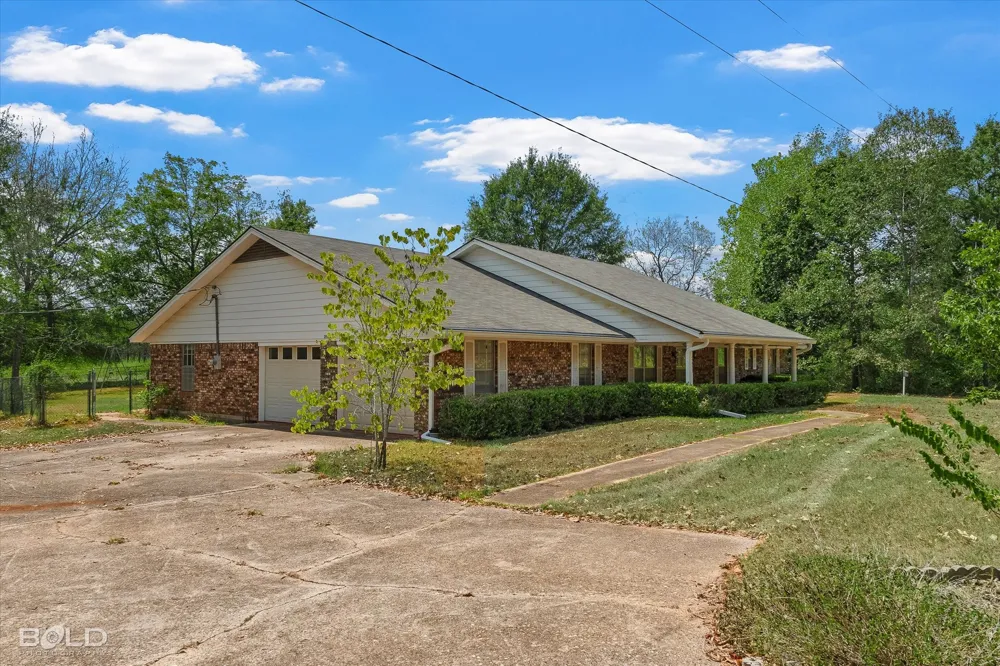 2655 Rodney Martin Road Shongaloo, LA 71072
