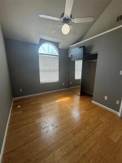 303 Settlers Park