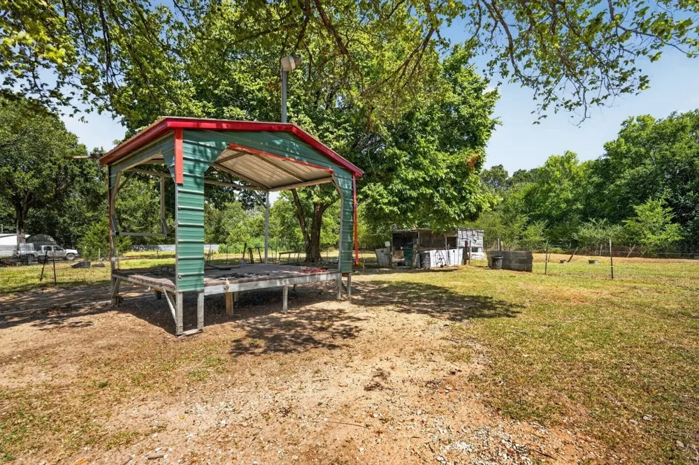 HWY 80 W Mineola, TX 75773