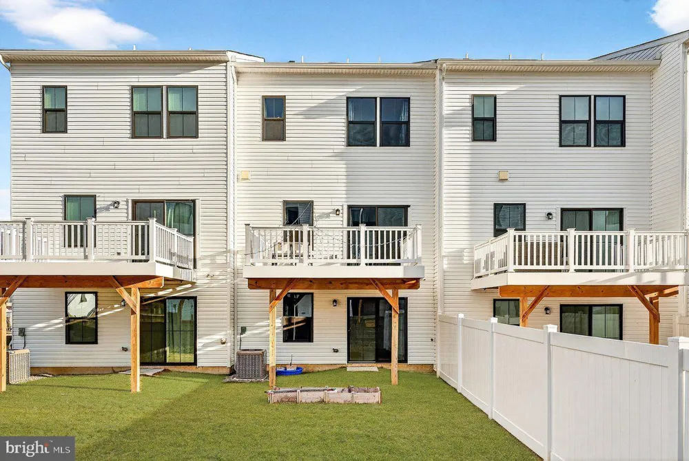 39 SAGE WAY Mt Laurel, NJ 08054