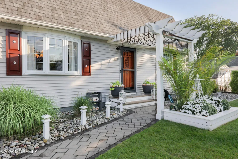 1624 6th Avenue Toms River, NJ 08757