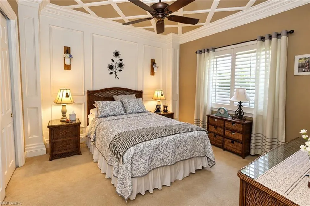 7491 Treeline Drive Naples, FL 34119