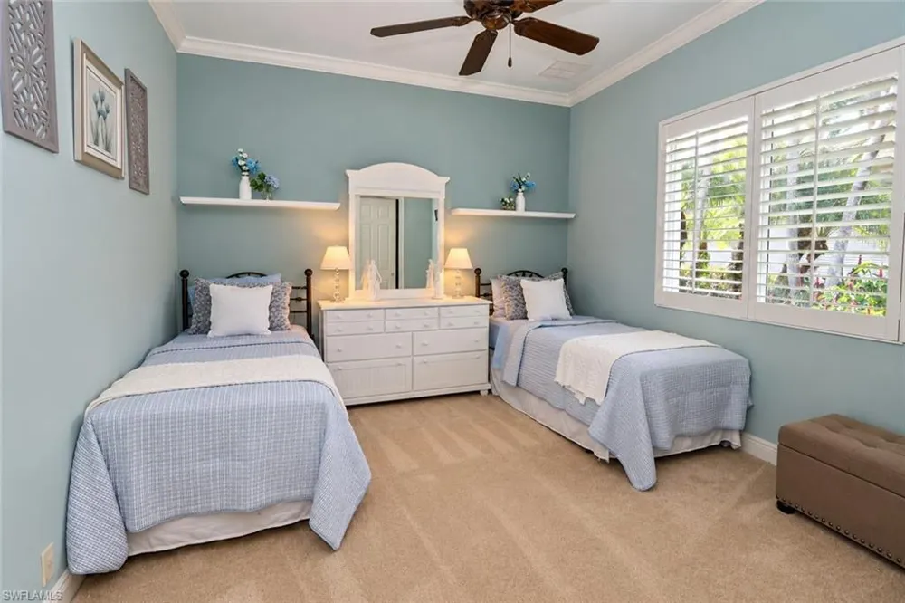 7491 Treeline Drive Naples, FL 34119