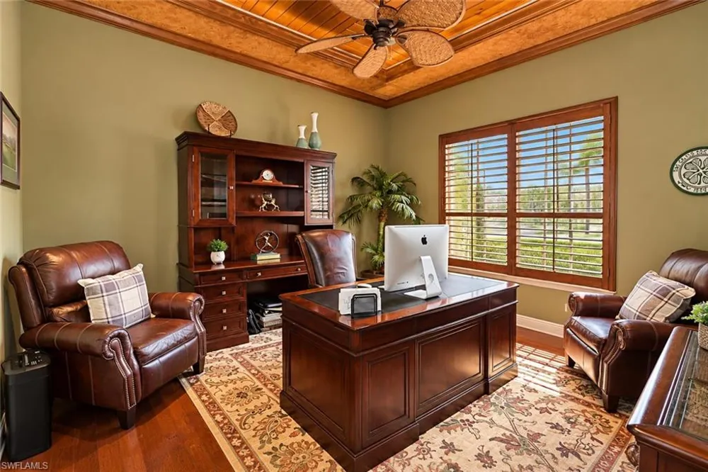 7491 Treeline Drive Naples, FL 34119