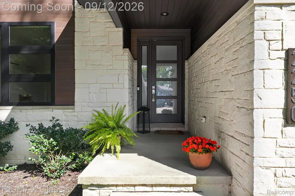 2250 Ryel Boulevard Commerce Charter Township, MI 48382