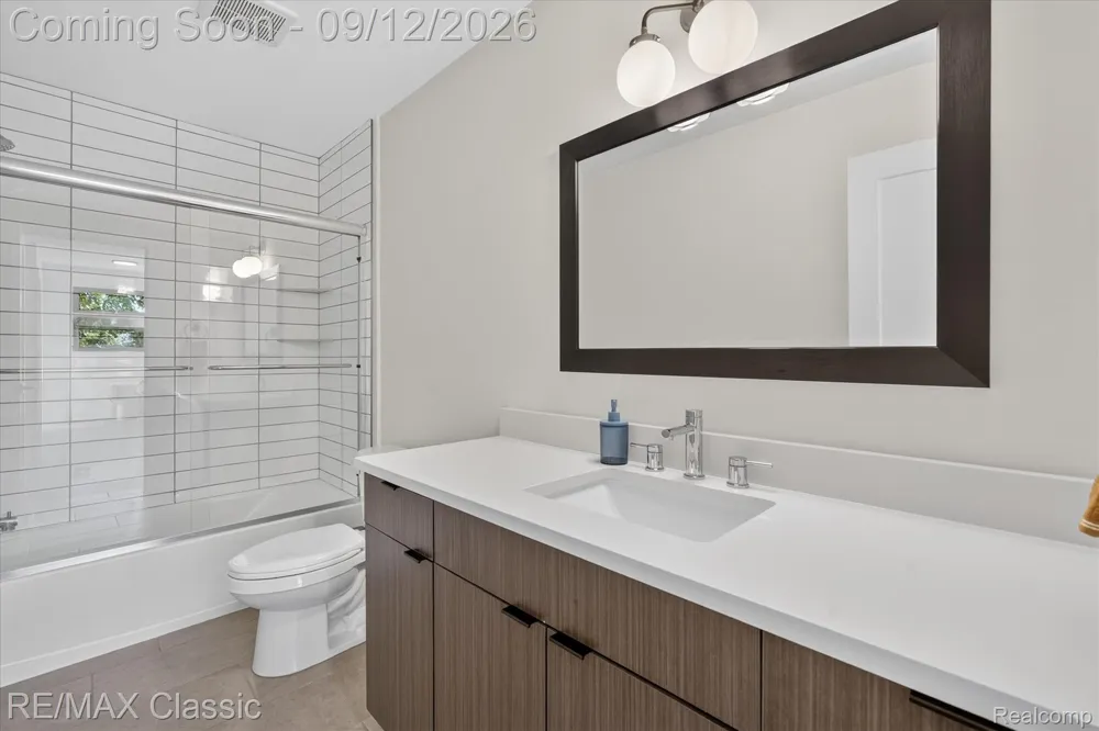 2250 Ryel Boulevard Commerce Charter Township, MI 48382