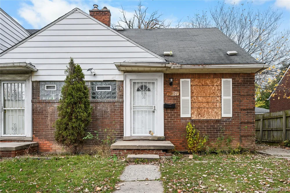 20707 Moross Road Detroit City, MI 48224