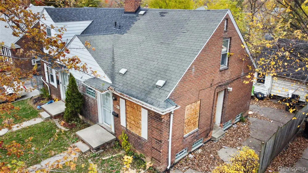 20707 Moross Road Detroit City, MI 48224