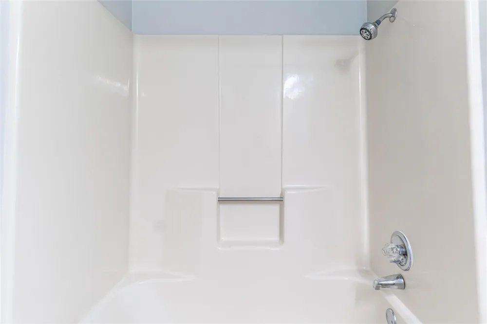 4031 Country Meadows Circle Granbury, TX 76049