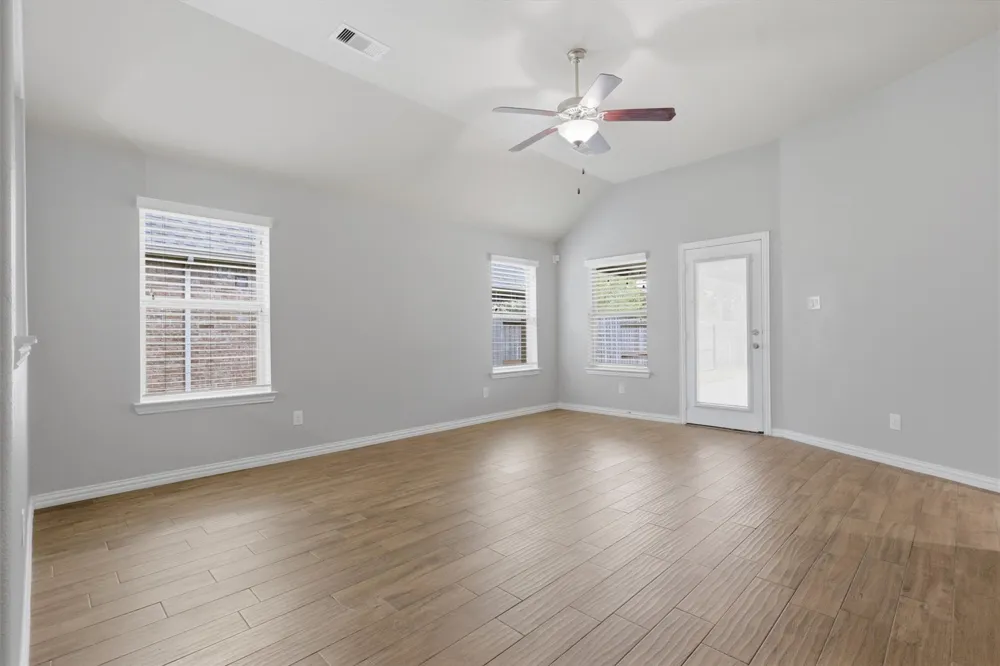 2809 Parkside Village Lane Pearland, TX 77581
