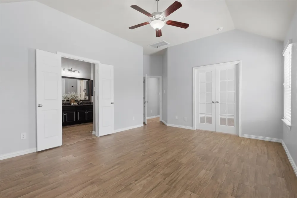 2809 Parkside Village Lane Pearland, TX 77581