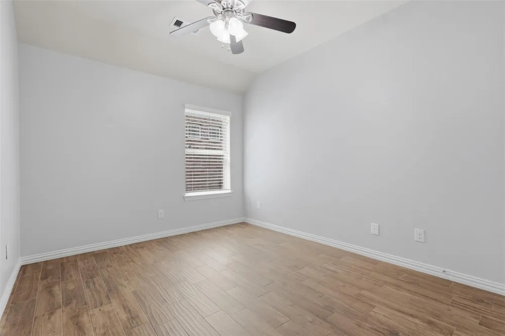 2809 Parkside Village Lane Pearland, TX 77581