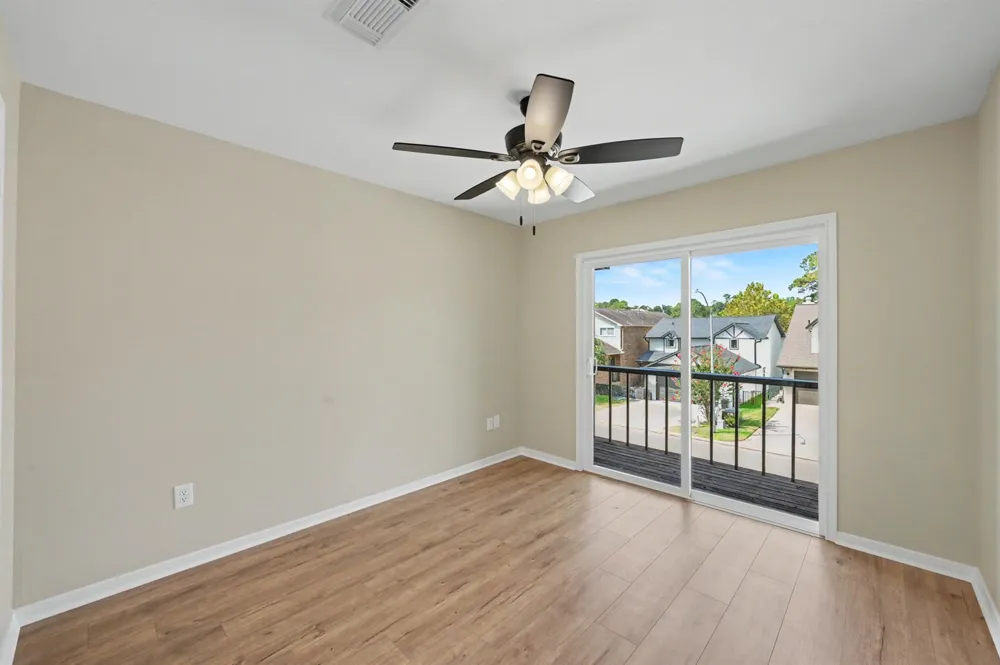 3240 Poe Drive Montgomery, TX 77356