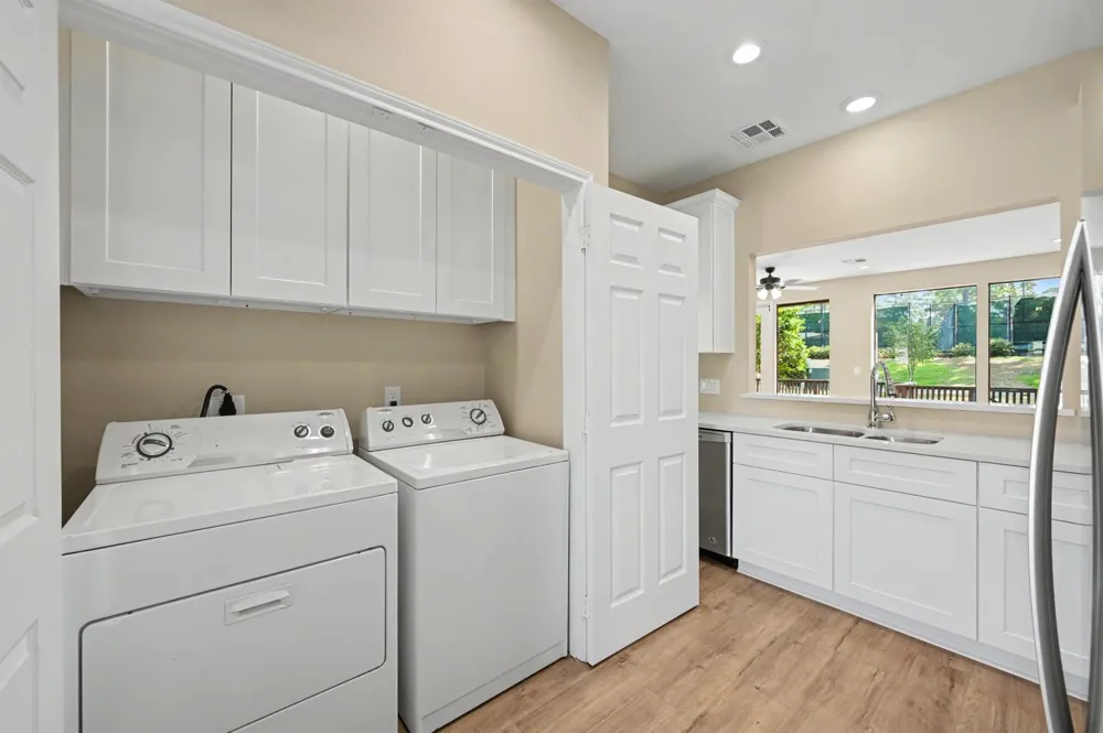 3240 Poe Drive Montgomery, TX 77356