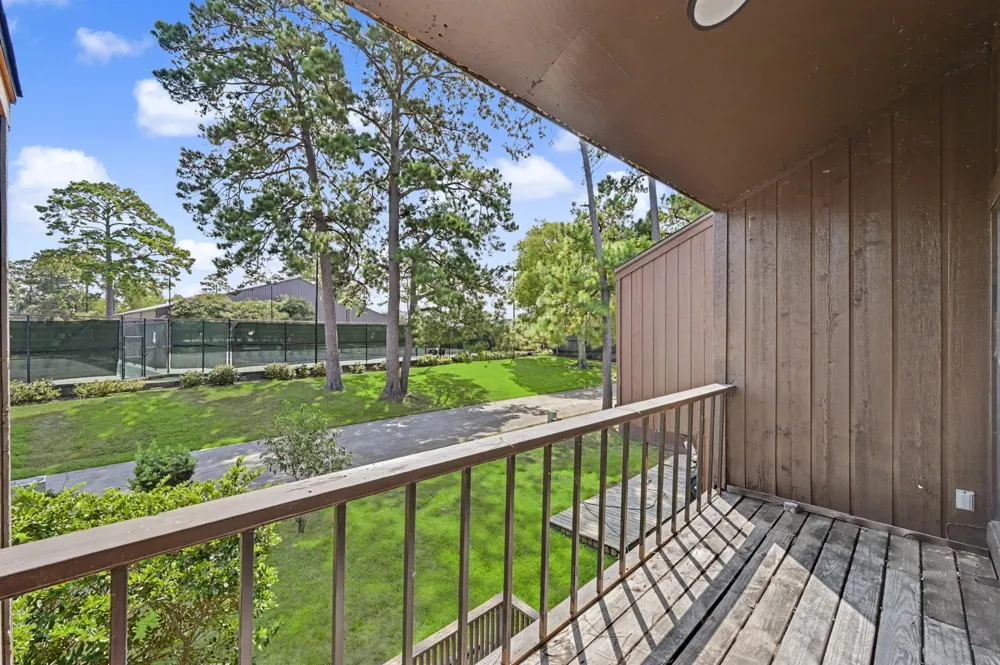3240 Poe Drive Montgomery, TX 77356