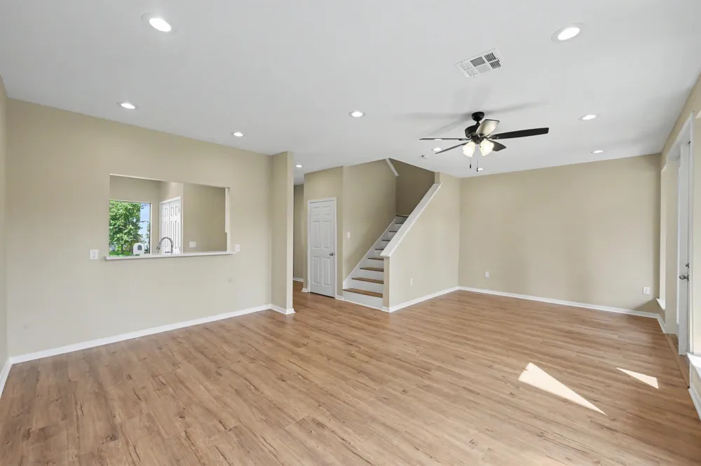 3240 Poe Drive Montgomery, TX 77356