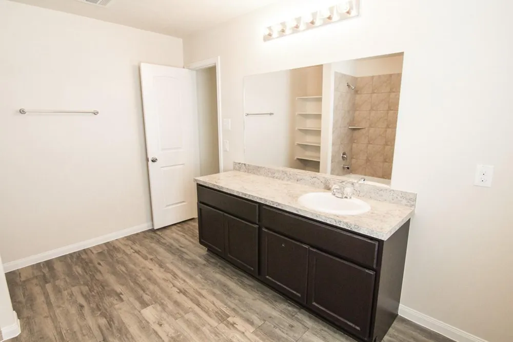 930 Ember Wood Court La Marque, TX 77568
