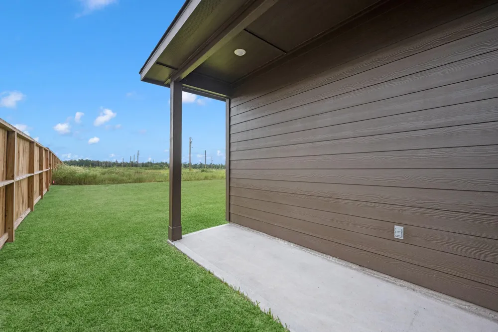 25662 John Wayne Road Splendora, TX 77372