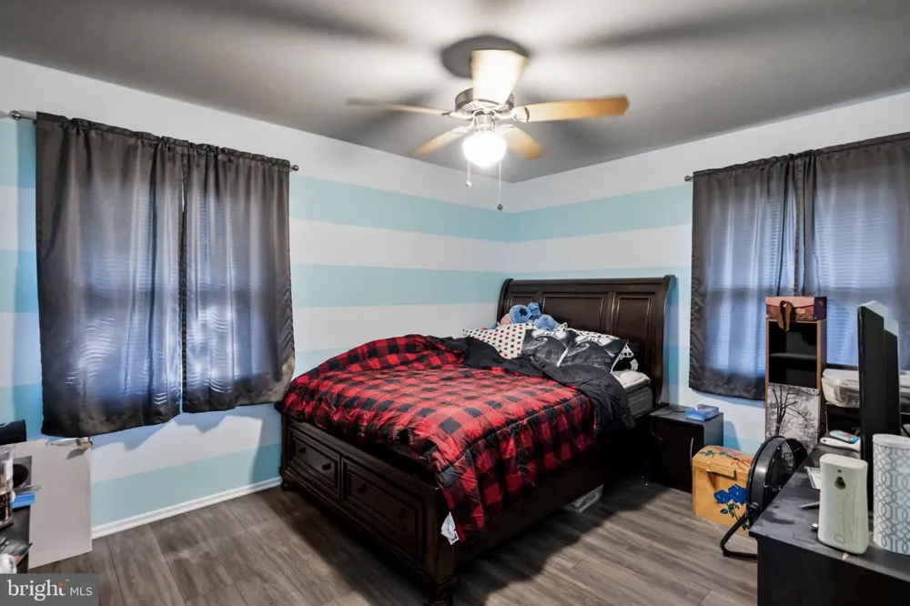 24 MAYAPPLE LANE Willingborough, NJ 08046