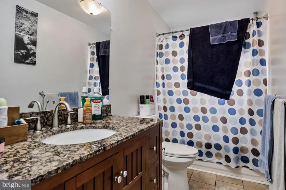 24 MAYAPPLE LANE Willingborough, NJ 08046