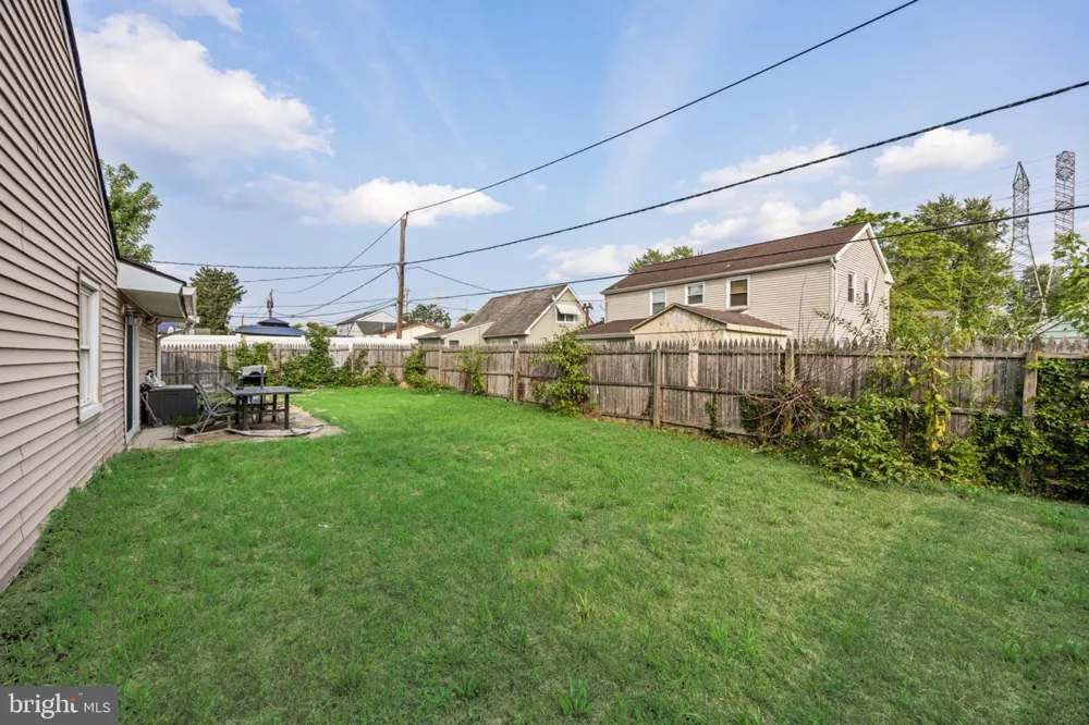 24 MAYAPPLE LANE Willingborough, NJ 08046