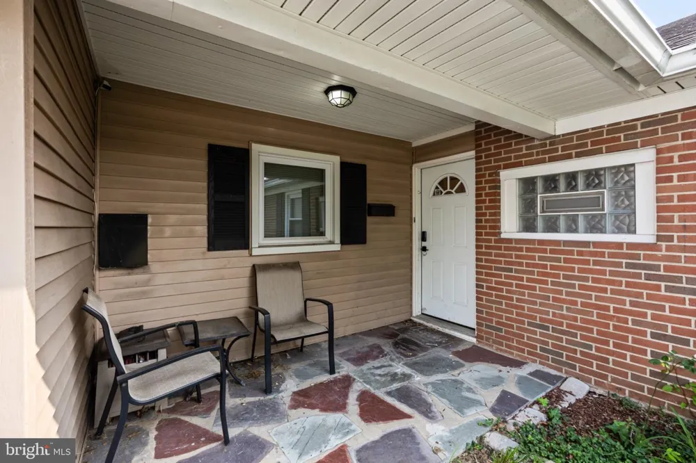 24 MAYAPPLE LANE Willingborough, NJ 08046